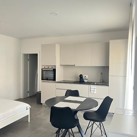 Apartments Lily リュブリャナ エクステリア 写真